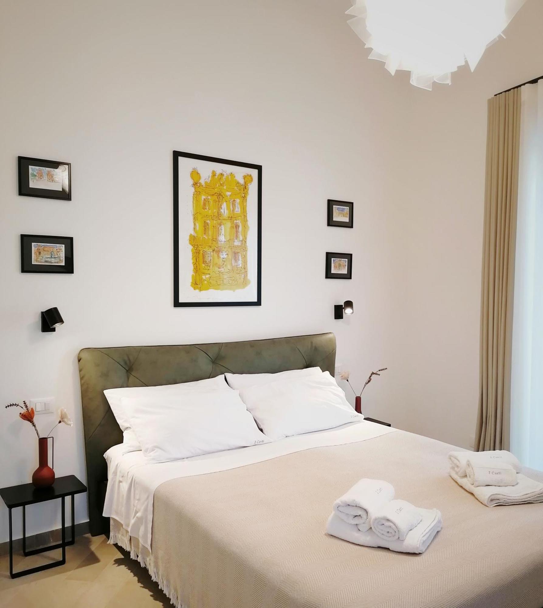 I Canti Comfort Rooms Палермо Екстериор снимка